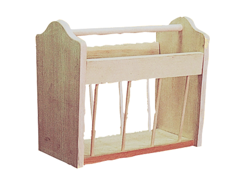 Country Plan Front of Home Traditional Magazine Rack