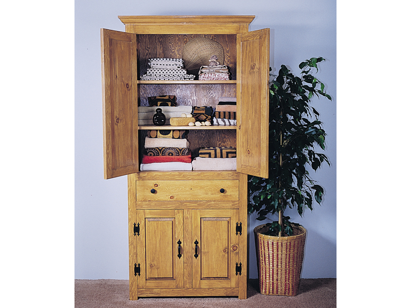 Building Plans Front of Home Linen Closet