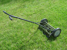 manual lawn mower