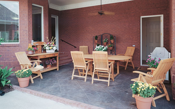 covered patio with dining space