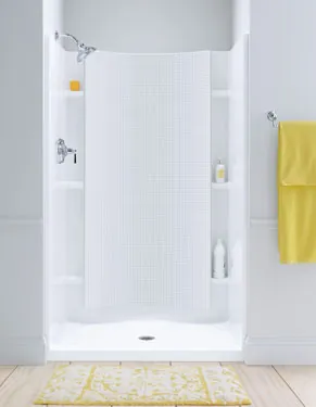 Kohler bath with rug